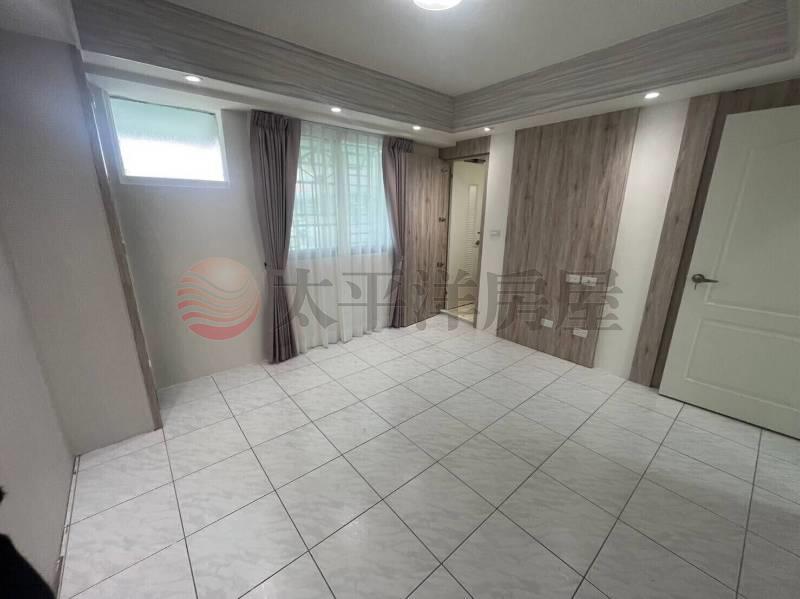 署桃3房雙車位-必富邑E區房屋室內格局與周邊環境