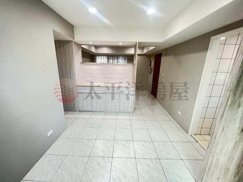 署桃3房雙車位-必富邑E區房屋室內格局與周邊環境