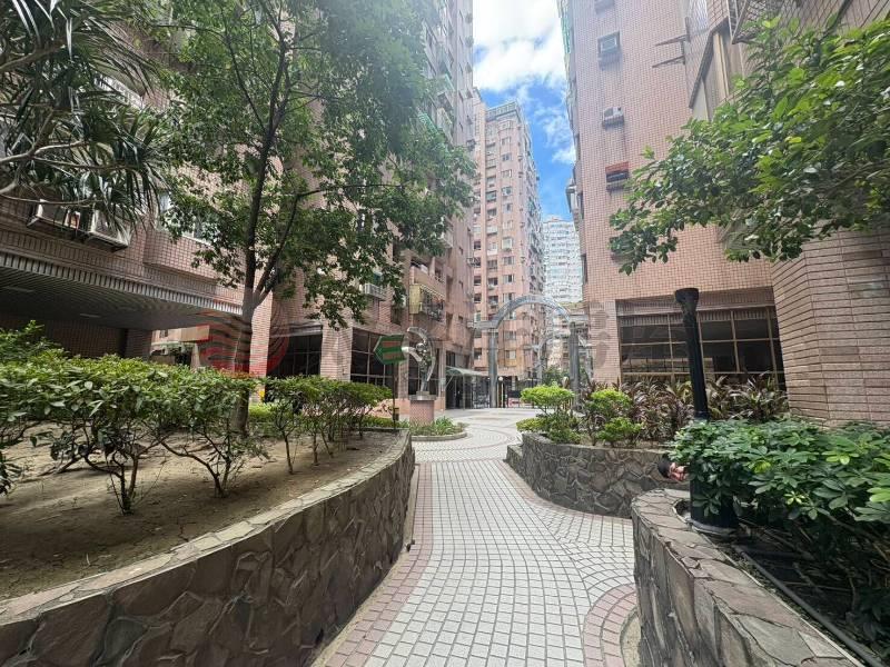 中山國小3房-國際京城房屋室內格局與周邊環境