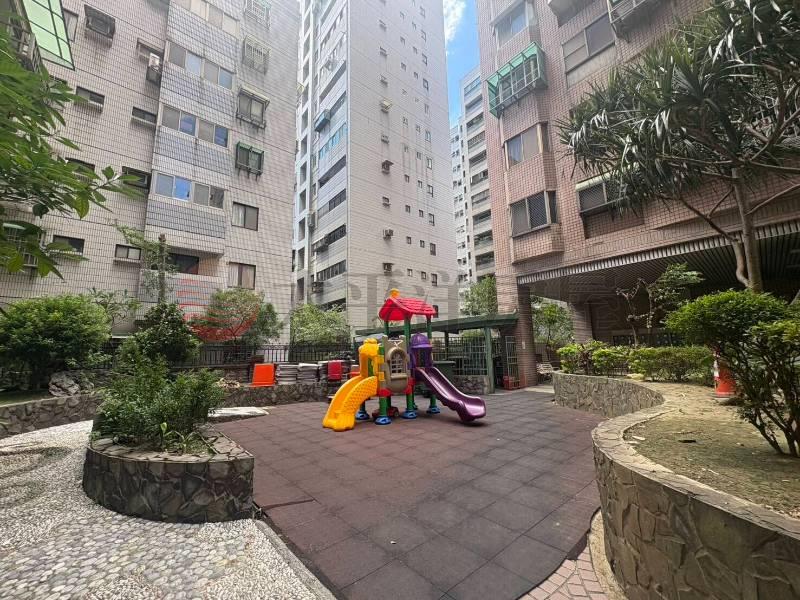 中山國小3房-國際京城房屋室內格局與周邊環境