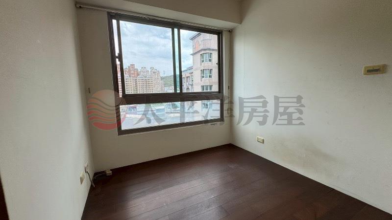 路易崴登超值2房7樓房屋室內格局與周邊環境