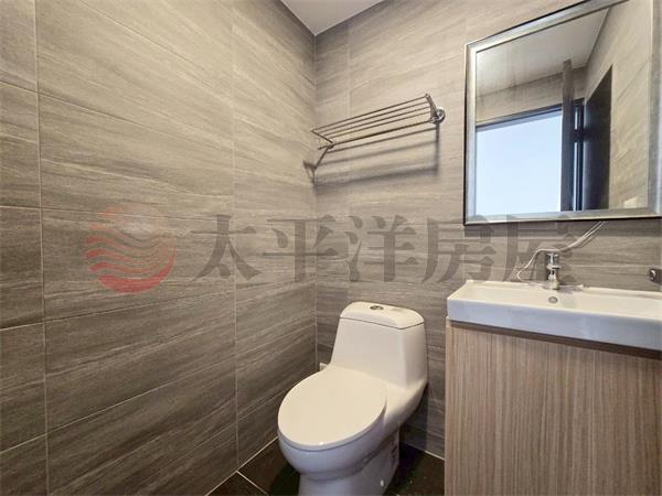 合雄豐韻全新金店面房屋室內格局與周邊環境