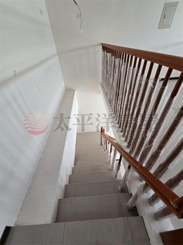 合雄豐韻全新金店面房屋室內格局與周邊環境