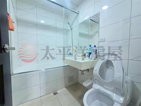 昱凱皇苑挑高2+1房車房屋室內格局與周邊環境