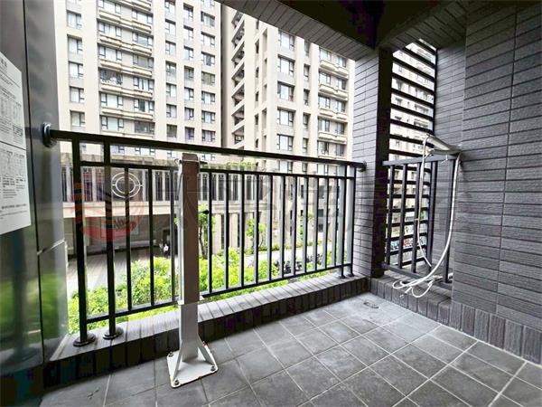 城中大璽全新事務所+車位房屋室內格局與周邊環境