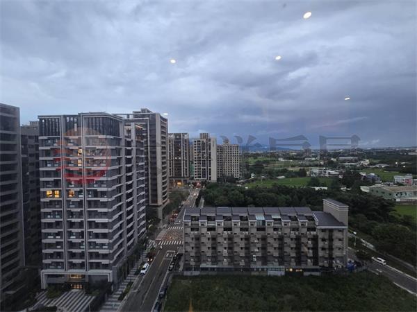 麗寶大藝術家高樓層裝潢3+1房雙車房屋室內格局與周邊環境