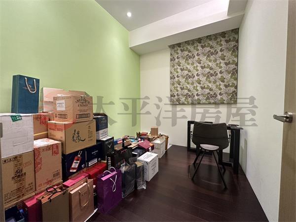 麗寶大藝術家高樓層裝潢3+1房雙車房屋室內格局與周邊環境