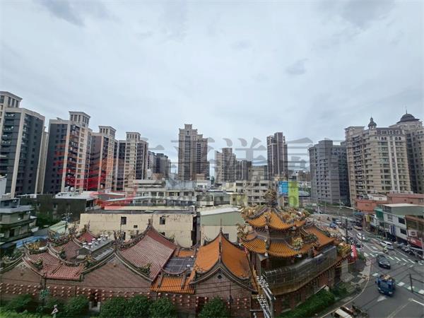 貝森朵芙大2房房屋室內格局與周邊環境