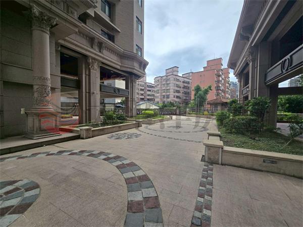 貝森朵芙大2房房屋室內格局與周邊環境