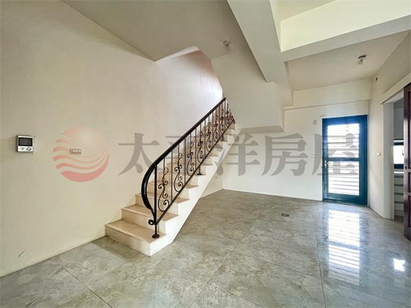 稀有電梯豪宅別墅房屋室內格局與周邊環境