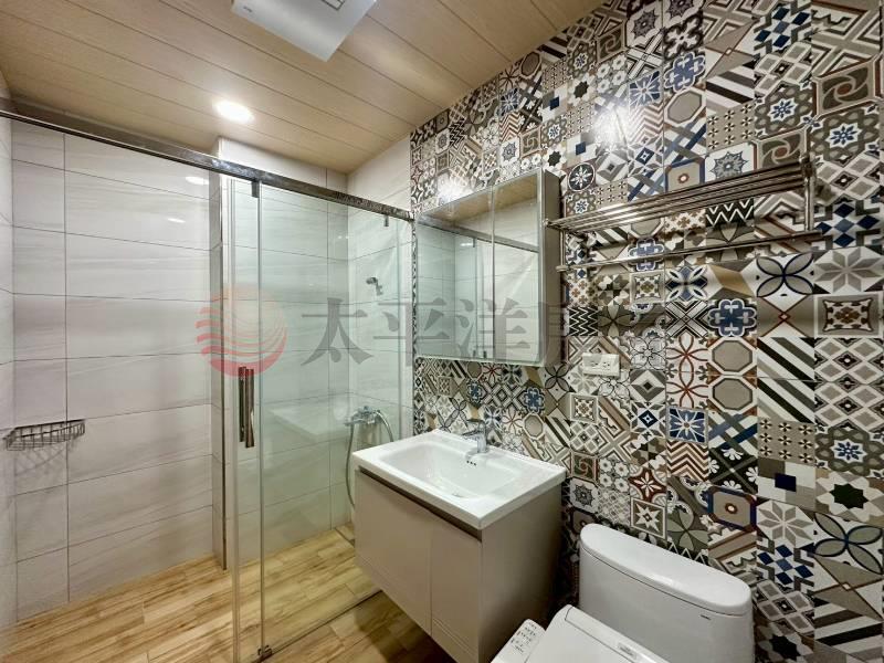 橋科逸品-全新車庫別墅房屋室內格局與周邊環境