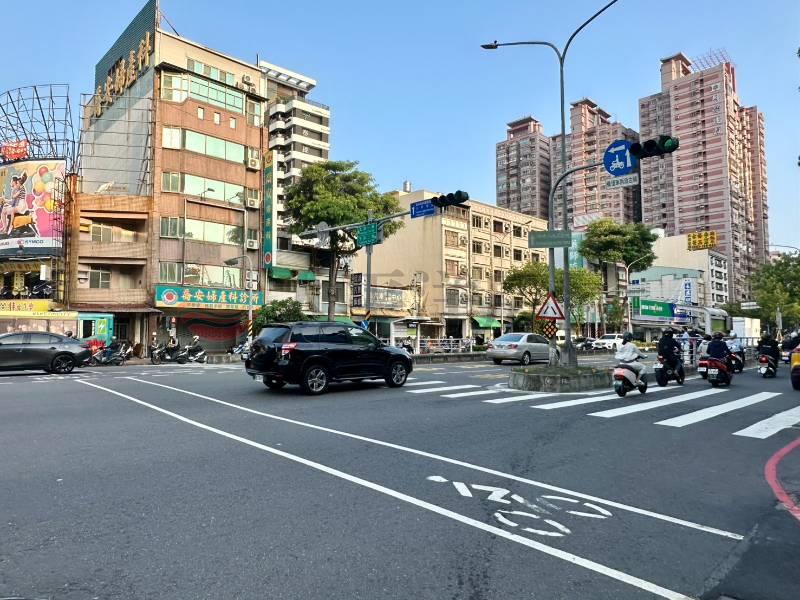 民族天祥臨路店面房屋室內格局與周邊環境