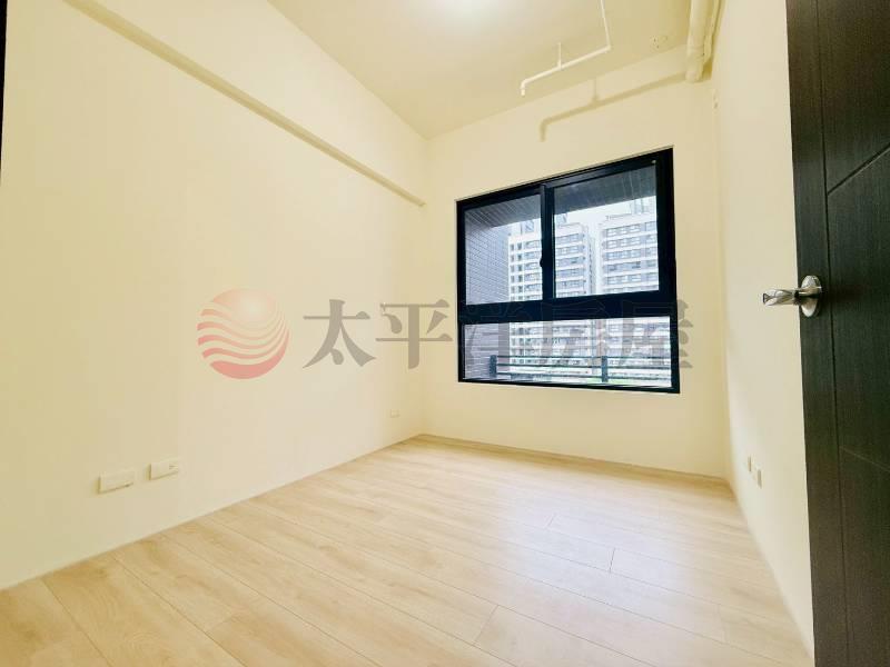 世界仁園景溫馨2房平車房屋室內格局與周邊環境