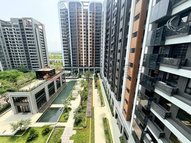 世界仁園景溫馨2房平車房屋室內格局與周邊環境