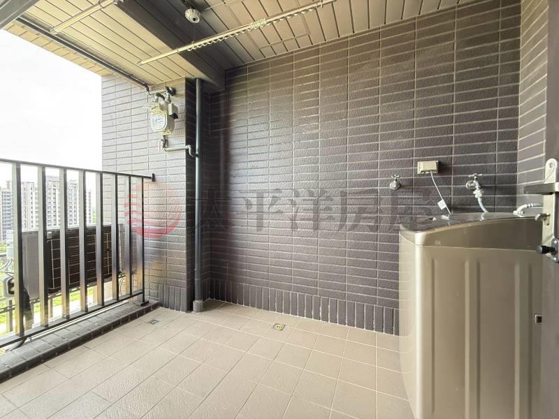 高鐵景觀3房平車房屋室內格局與周邊環境