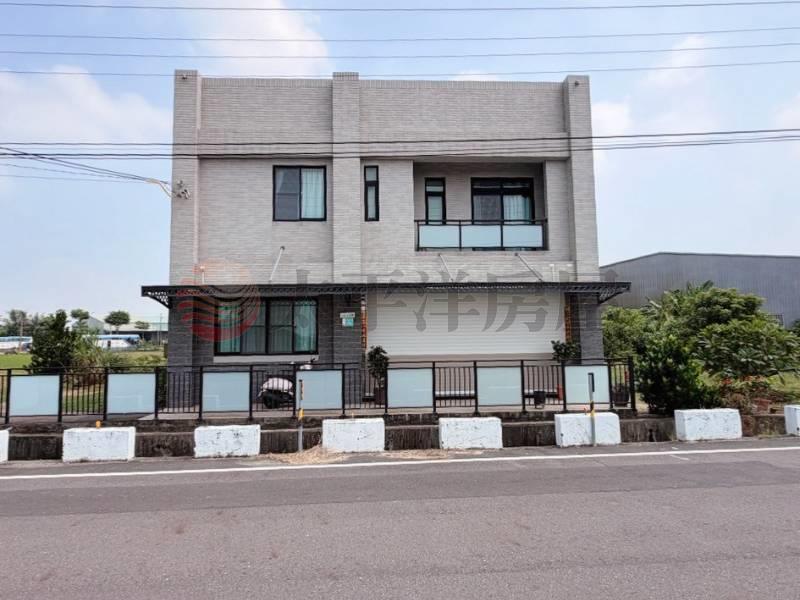 近大灣媽廟合法農舍房屋室內格局與周邊環境