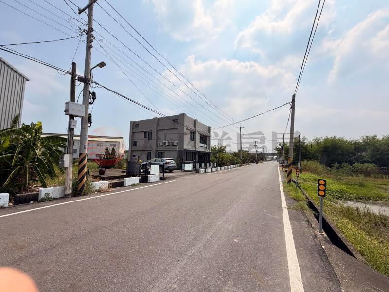 近大灣媽廟合法農舍房屋室內格局與周邊環境