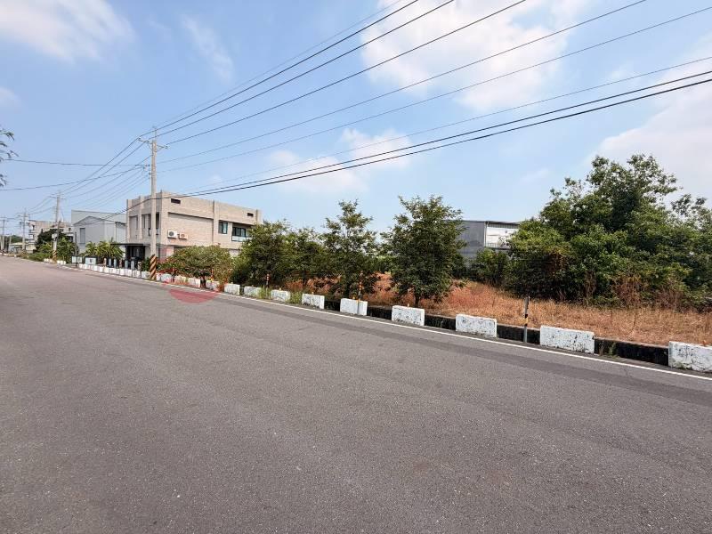 近大灣媽廟合法農舍房屋室內格局與周邊環境
