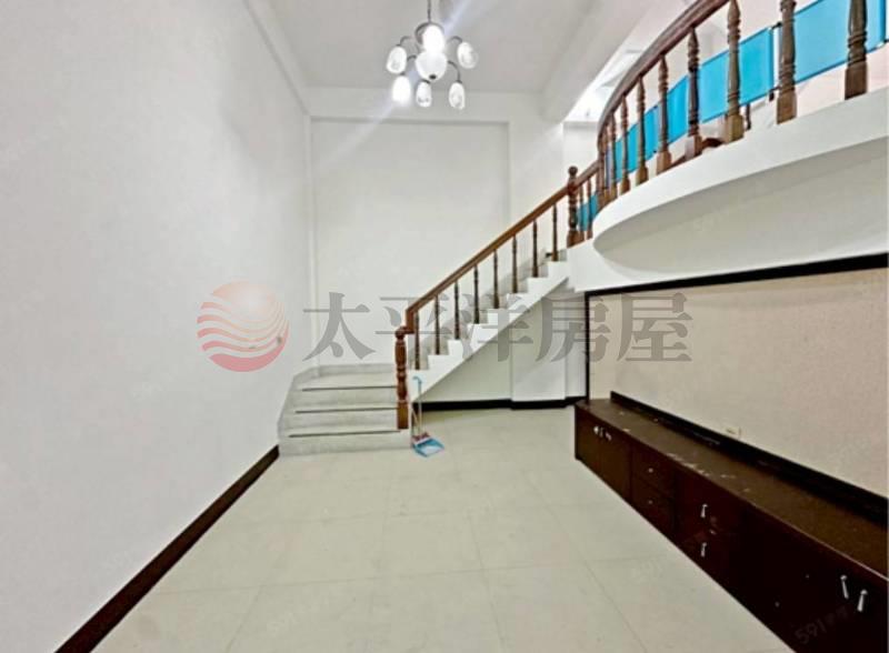 教忠街透天房屋室內格局與周邊環境
