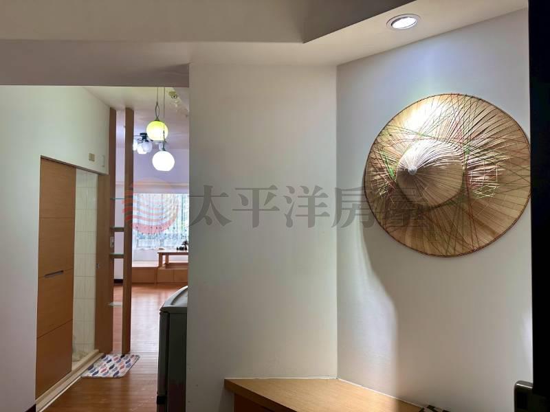 中庭景觀套房含車位房屋室內格局與周邊環境