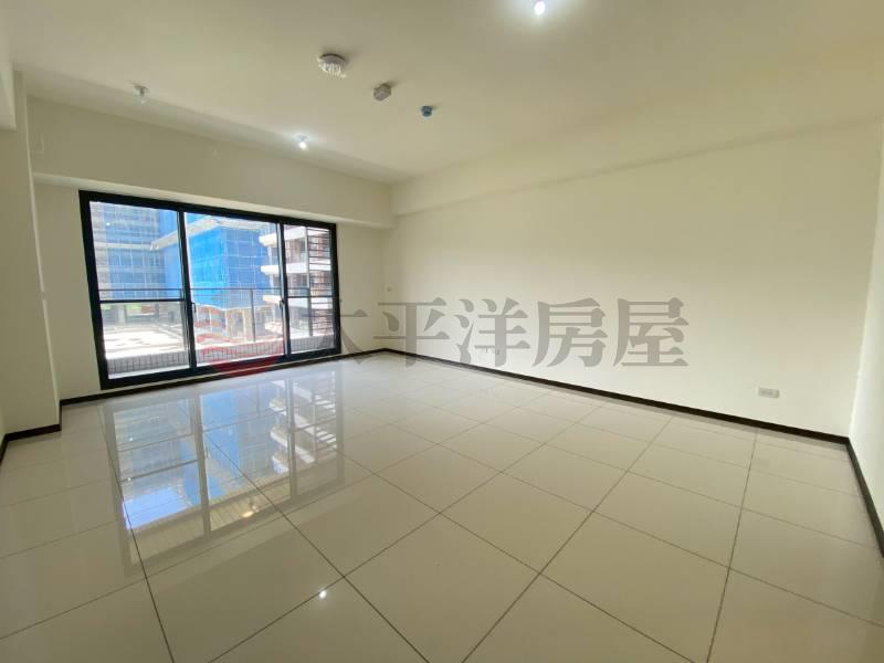 雲品面南大景套房+車位房屋室內格局與周邊環境