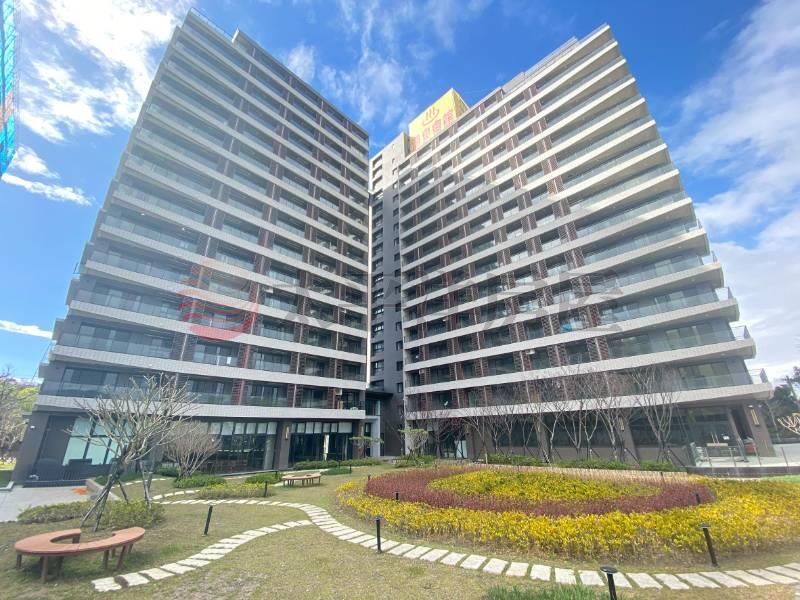 雲品面南大景套房+車位房屋室內格局與周邊環境