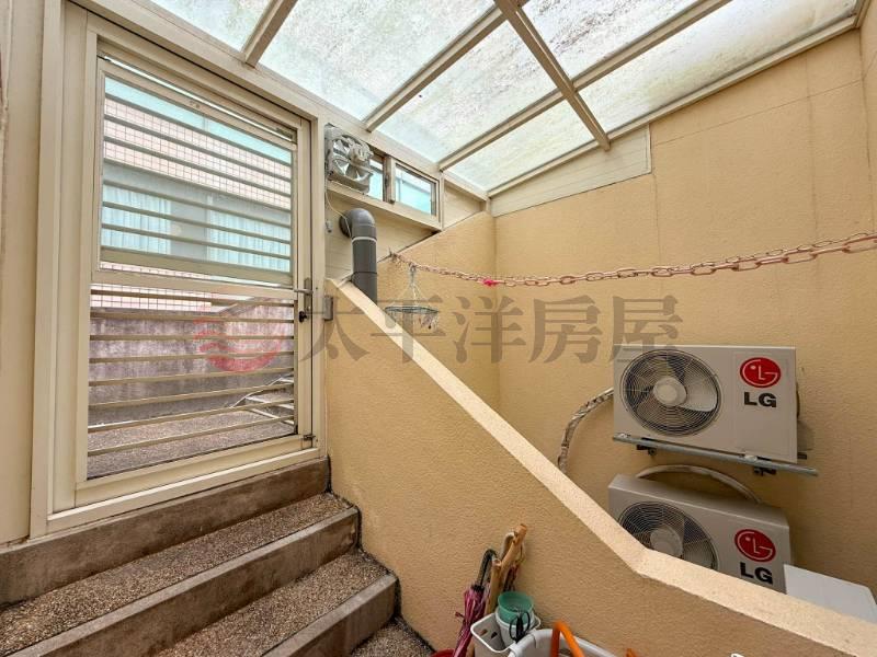 石門稀有愜意重疊別墅房屋室內格局與周邊環境