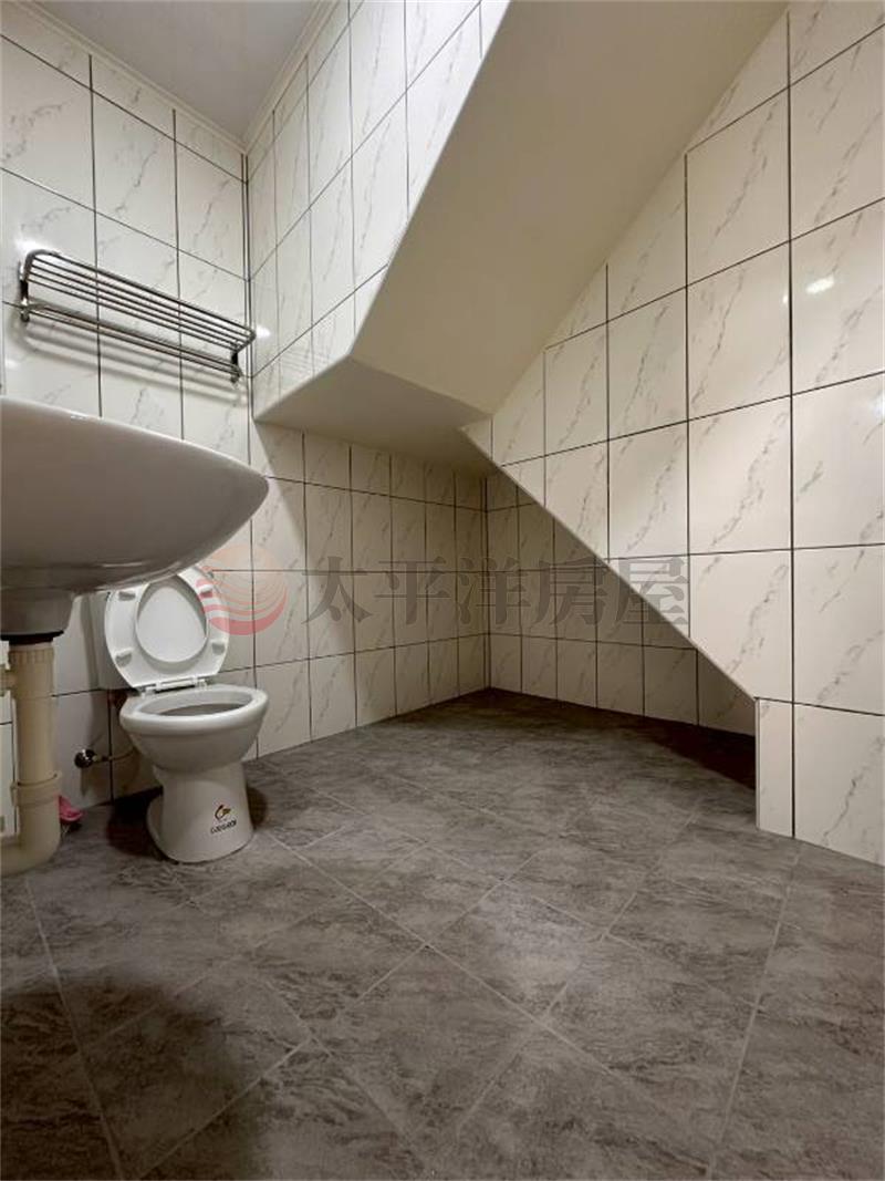 田中市中心全新翻修店住房屋室內格局與周邊環境