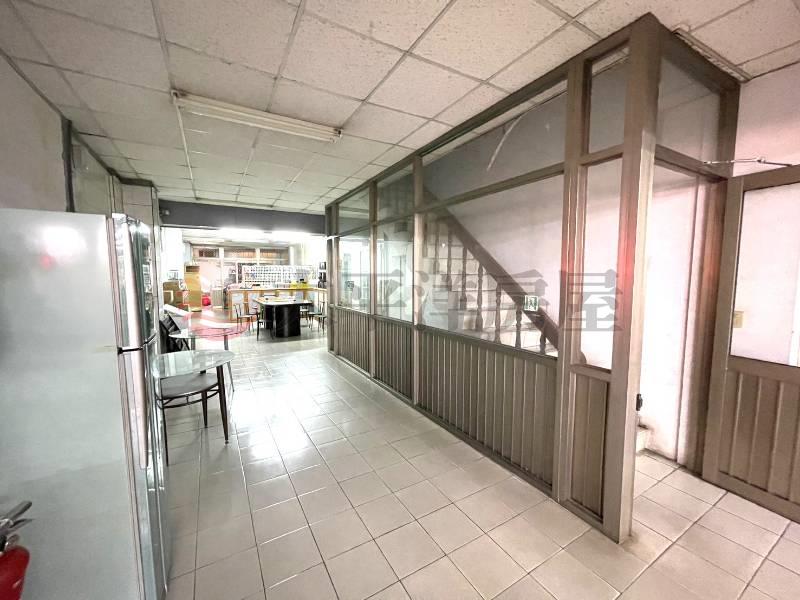 花壇工業廠住(兩戶合併)乙工房屋室內格局與周邊環境