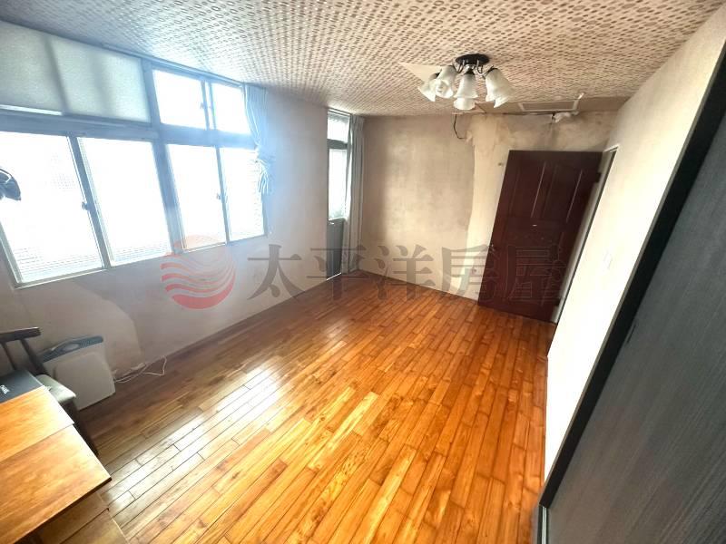 羅東竹林仁愛圖書館旁大車庫透天房屋室內格局與周邊環境