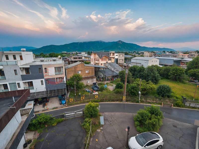 順安朗朗全新兩房山景華廈房屋室內格局與周邊環境