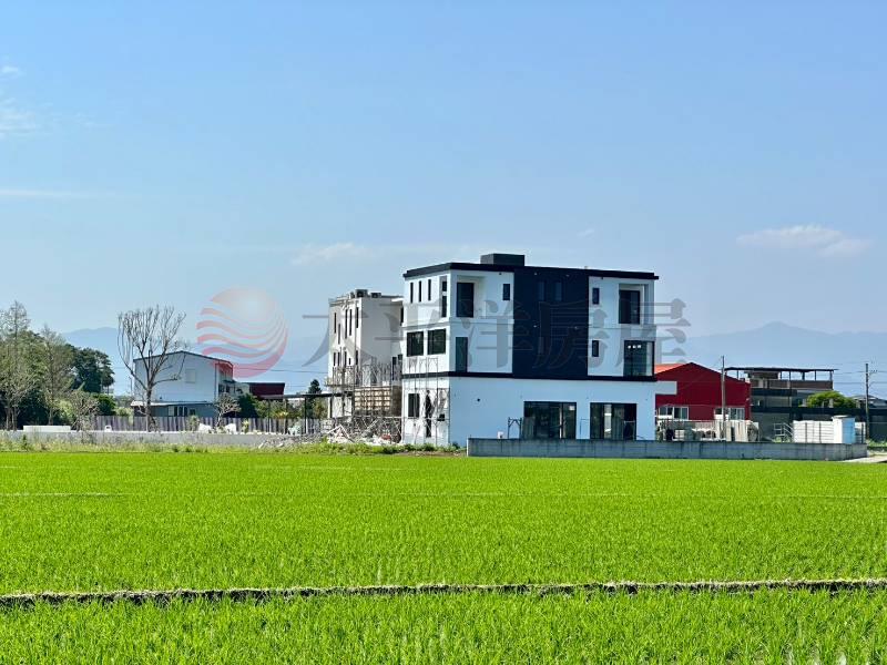 五結國中旁全新6套房電梯美農舍房屋室內格局與周邊環境