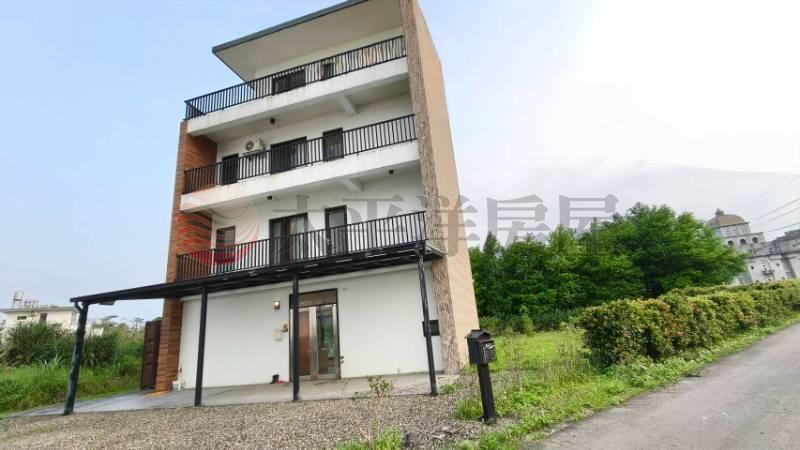 左岸綠景電梯農舍房屋室內格局與周邊環境