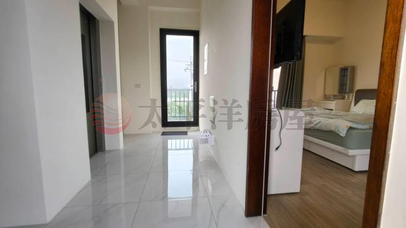 左岸綠景電梯農舍房屋室內格局與周邊環境