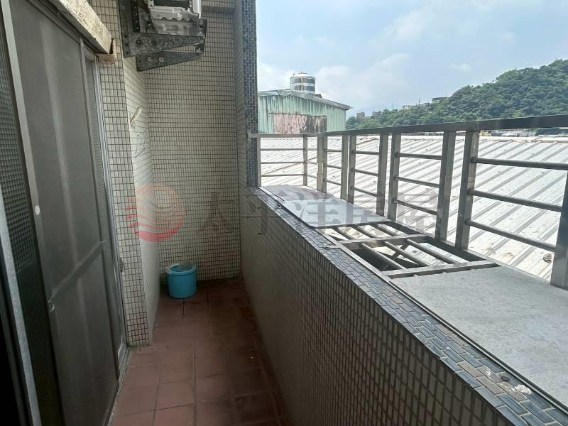 安一路低總價2F房屋室內格局與周邊環境
