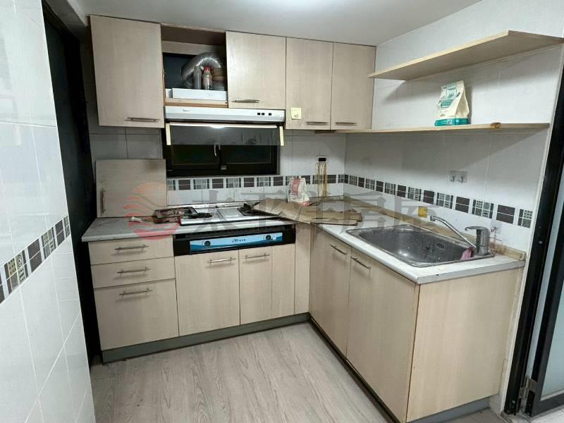 中正路電梯2房房屋室內格局與周邊環境