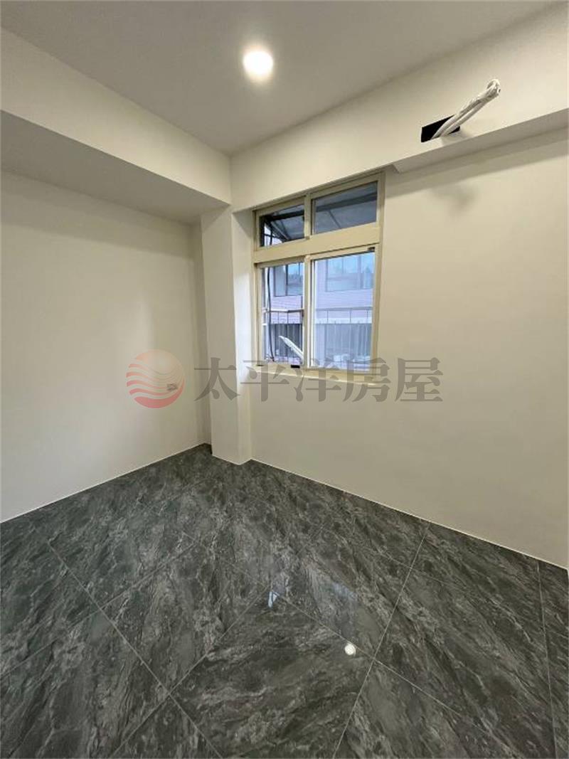 東明路馬路邊裝潢美3房房屋室內格局與周邊環境