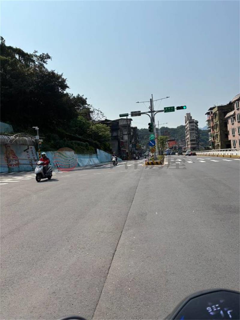 近廟口1樓好停車房屋室內格局與周邊環境