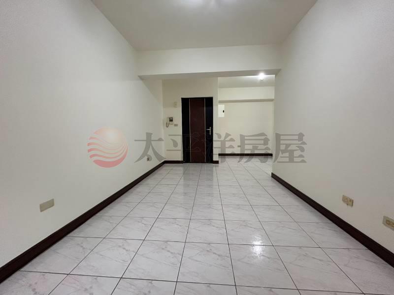 全聯旁稀有電梯二房房屋室內格局與周邊環境