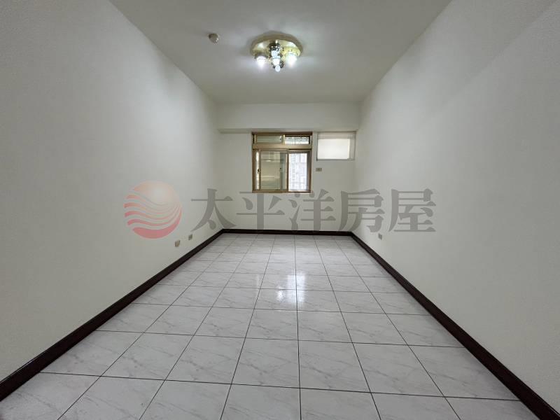 全聯旁稀有電梯二房房屋室內格局與周邊環境