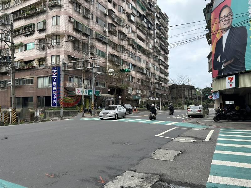 全聯旁稀有電梯二房房屋室內格局與周邊環境