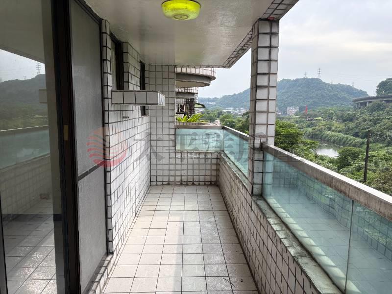 面河景觀美四房房屋室內格局與周邊環境