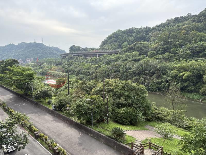 面河景觀美四房房屋室內格局與周邊環境