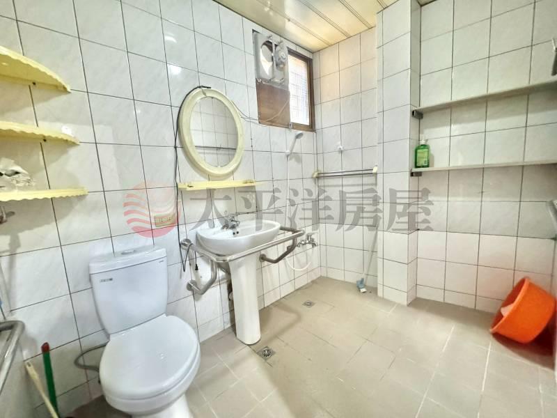 全聯旁稀有1樓房屋室內格局與周邊環境