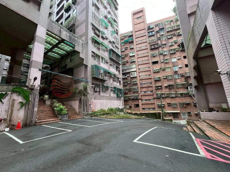 上堤花園電梯3房房屋室內格局與周邊環境