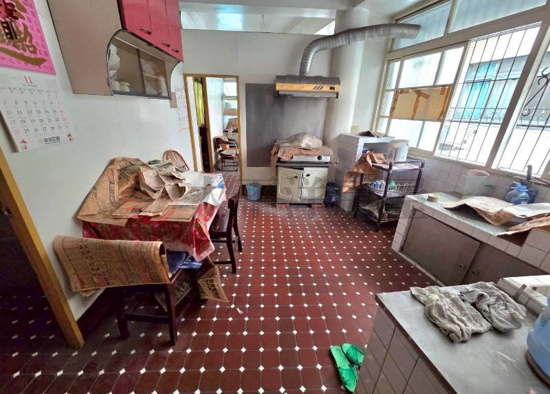 員林民族路旁角間透天房屋室內格局與周邊環境