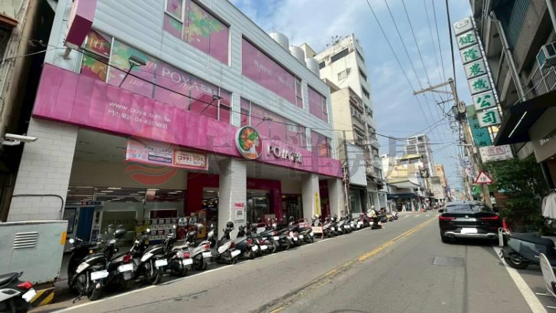 寶雅旁賺錢店面房屋室內格局與周邊環境