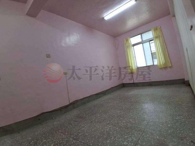 員林大同路旁大地坪透天房屋室內格局與周邊環境
