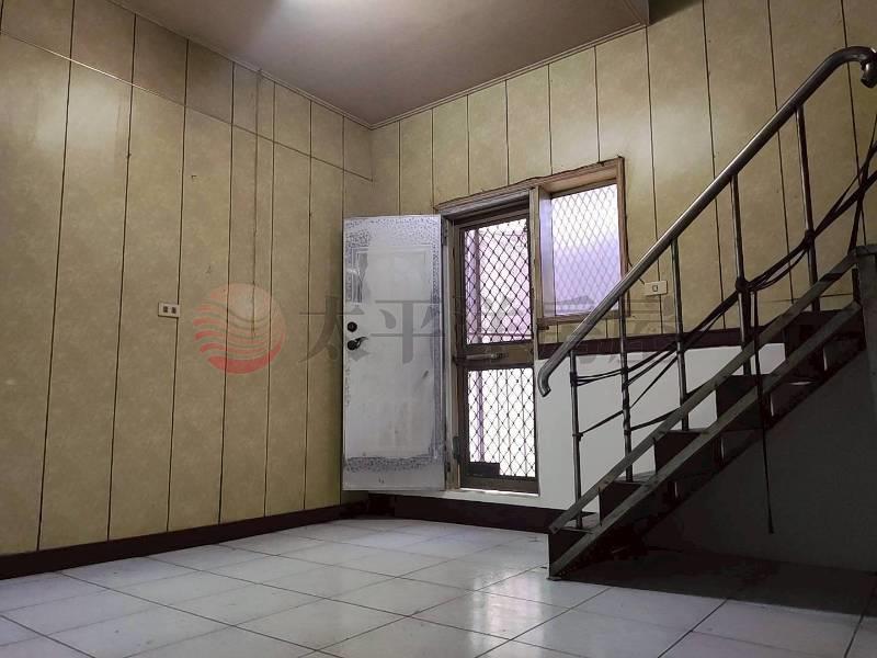 溪州國小旁別墅房屋室內格局與周邊環境