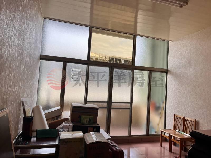 員東路旁近學區美透天房屋室內格局與周邊環境
